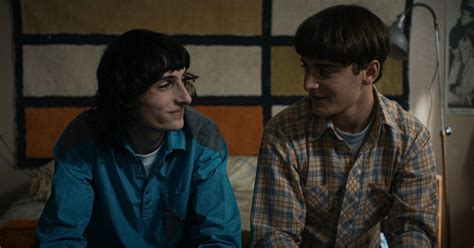 Stranger Things Star Addresses Mike & Will's Relationship In 